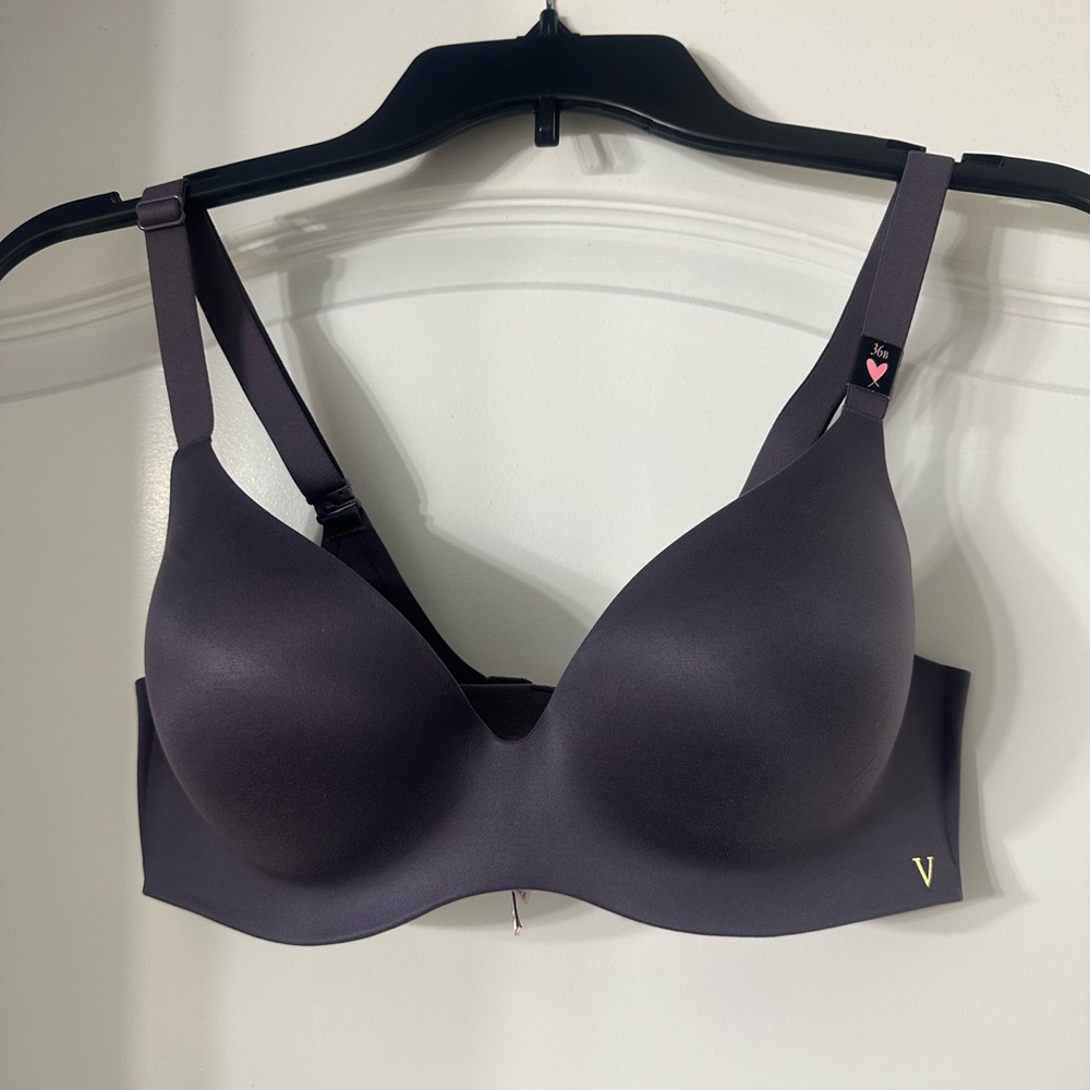 Victoria’s Secret wireless push-up bra size 36b. New with tags!